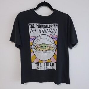 The Madalorian Men's Size M Black Graphic print t-shirt